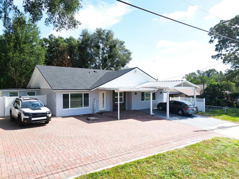 1915 E Lake Extra driveway parking