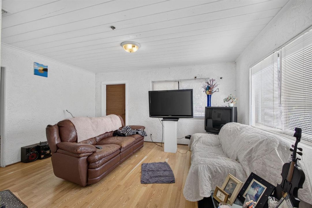 21-web-or-mls-5D1A0222