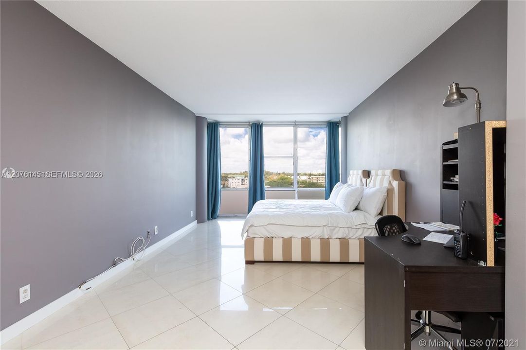En Renta: $4,800 (1 camas, 1 baños, 1003 Pies cuadrados)