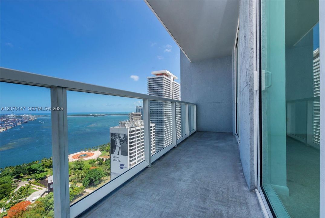 For Rent: $2,800 (1 beds, 1 baths, 708 Square Feet)