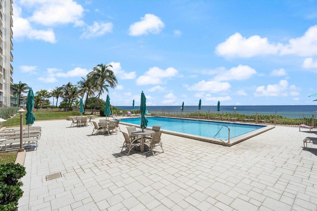 15-1021 Hillsboro Mile Amenities-409