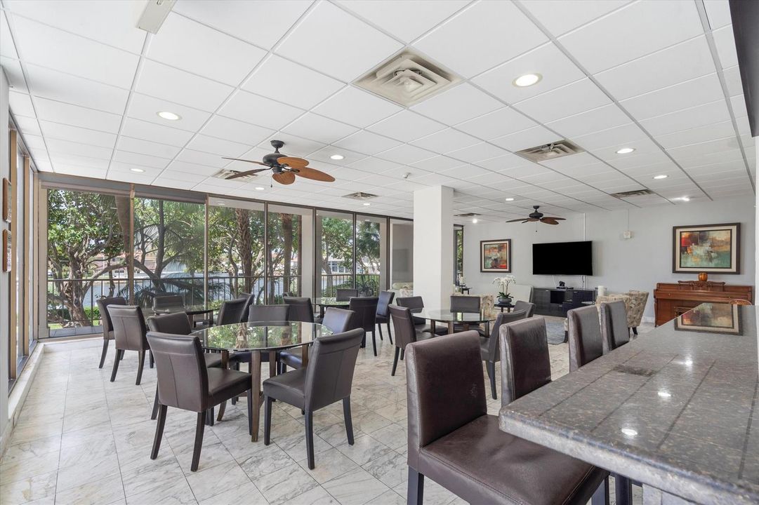 07-1021 Hillsboro Mile Amenities-405
