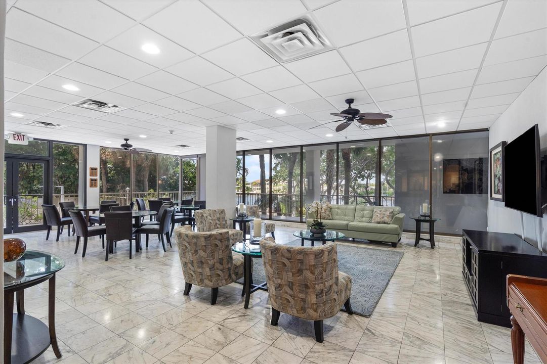 05-1021 Hillsboro Mile Amenities-401