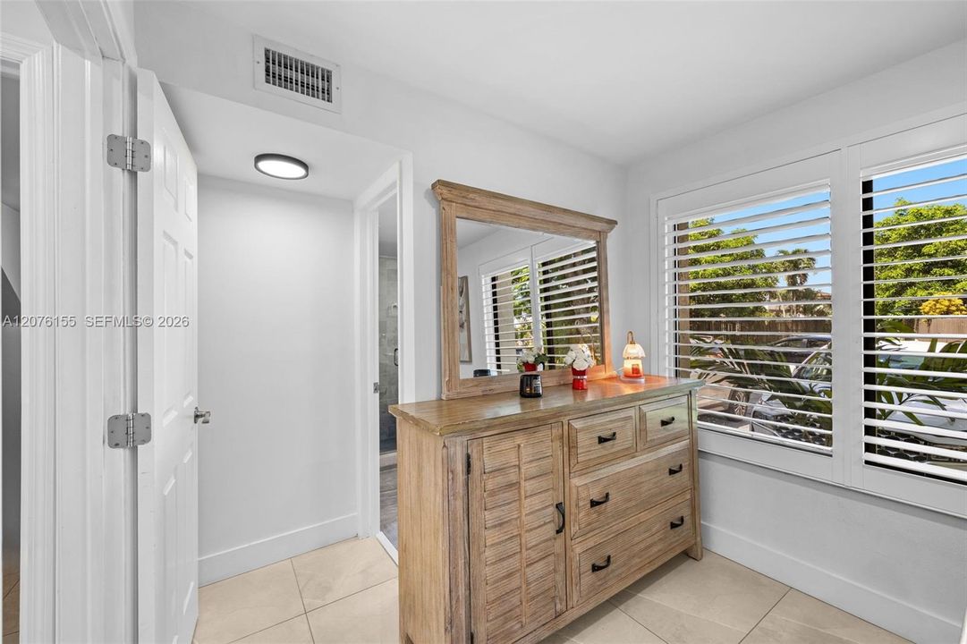 For Sale: $594,500 (3 beds, 3 baths, 1914 Square Feet)