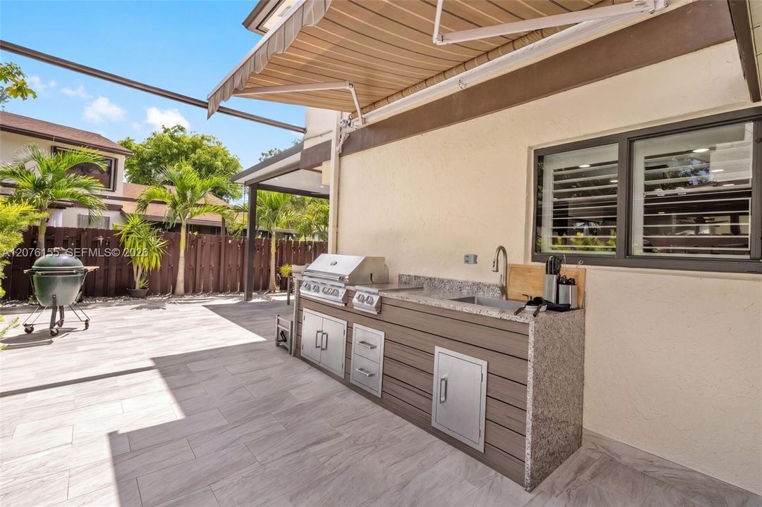 For Sale: $594,500 (3 beds, 3 baths, 1914 Square Feet)