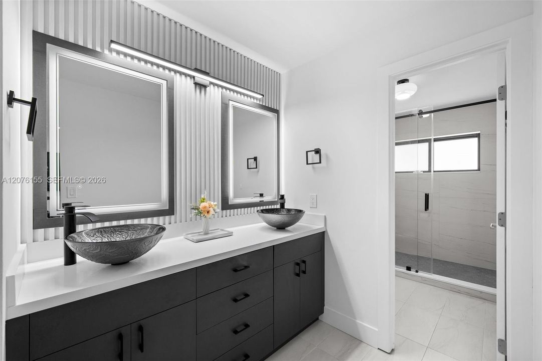 For Sale: $594,500 (3 beds, 3 baths, 1914 Square Feet)