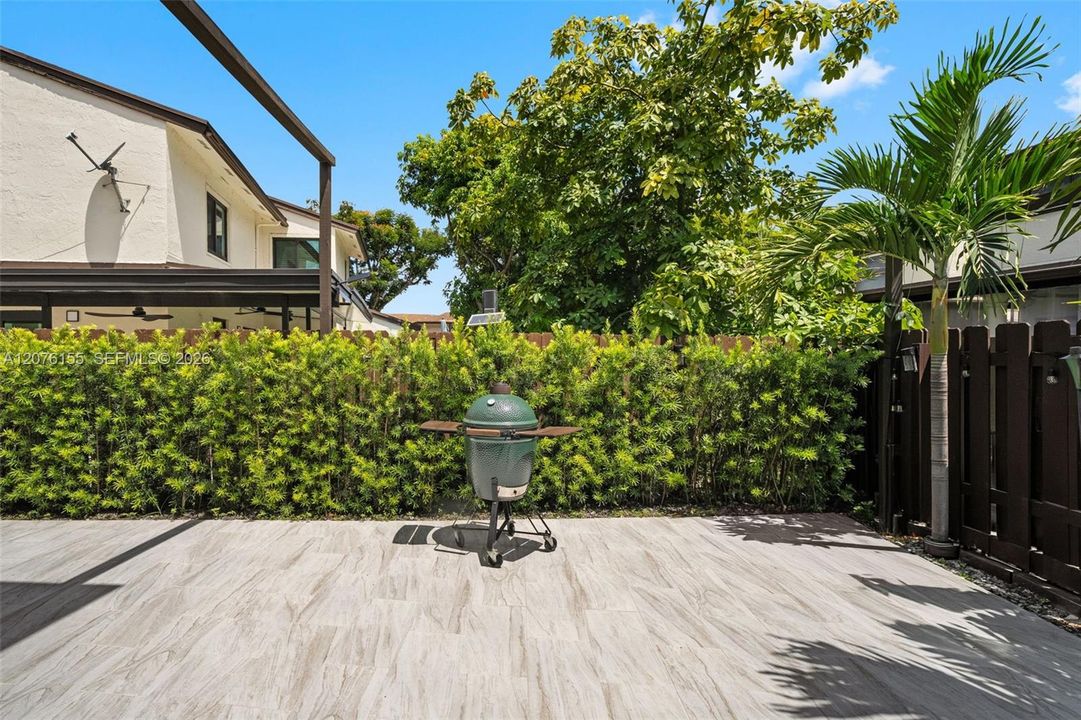 For Sale: $594,500 (3 beds, 3 baths, 1914 Square Feet)