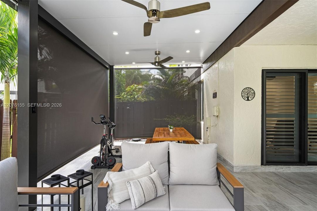 For Sale: $594,500 (3 beds, 3 baths, 1914 Square Feet)