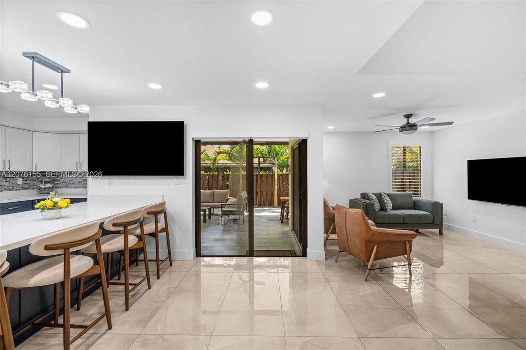 For Sale: $594,500 (3 beds, 3 baths, 1914 Square Feet)