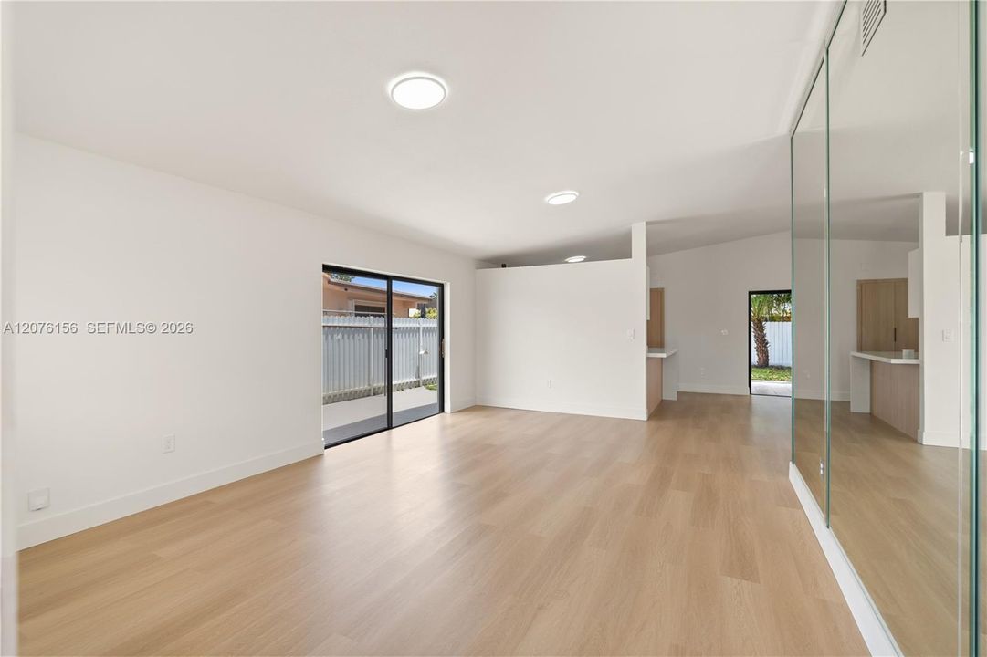 For Sale: $689,800 (3 beds, 2 baths, 1572 Square Feet)