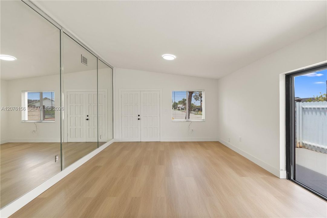 For Sale: $689,800 (3 beds, 2 baths, 1572 Square Feet)