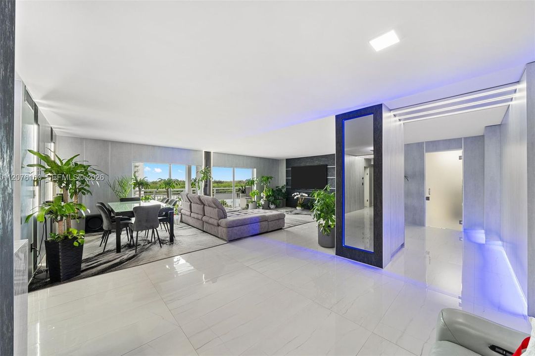 En Venta: $789,000 (4 camas, 3 baños, 1799 Pies cuadrados)