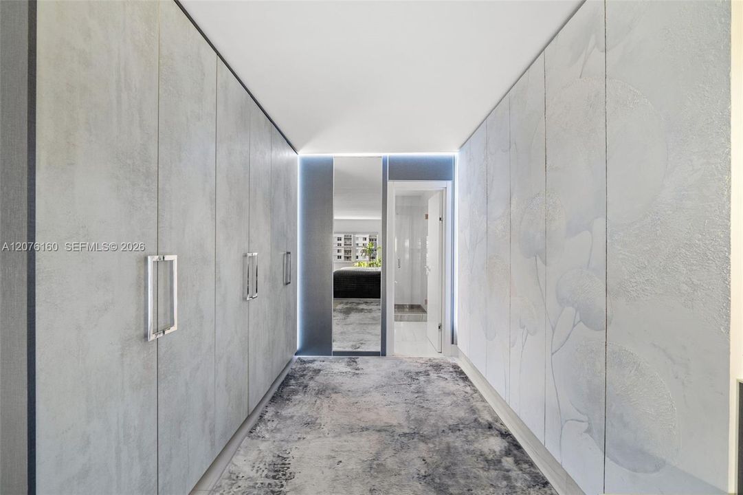 En Venta: $789,000 (4 camas, 3 baños, 1799 Pies cuadrados)