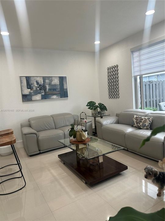 For Sale: $440,000 (3 beds, 2 baths, 1450 Square Feet)