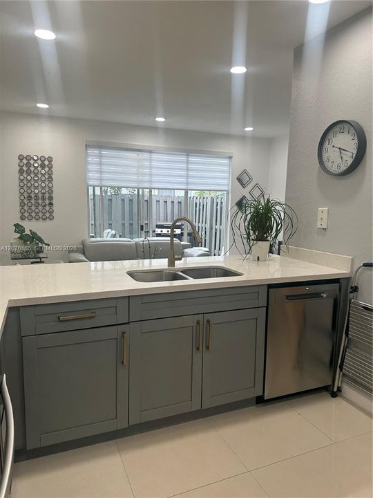 For Sale: $440,000 (3 beds, 2 baths, 1450 Square Feet)