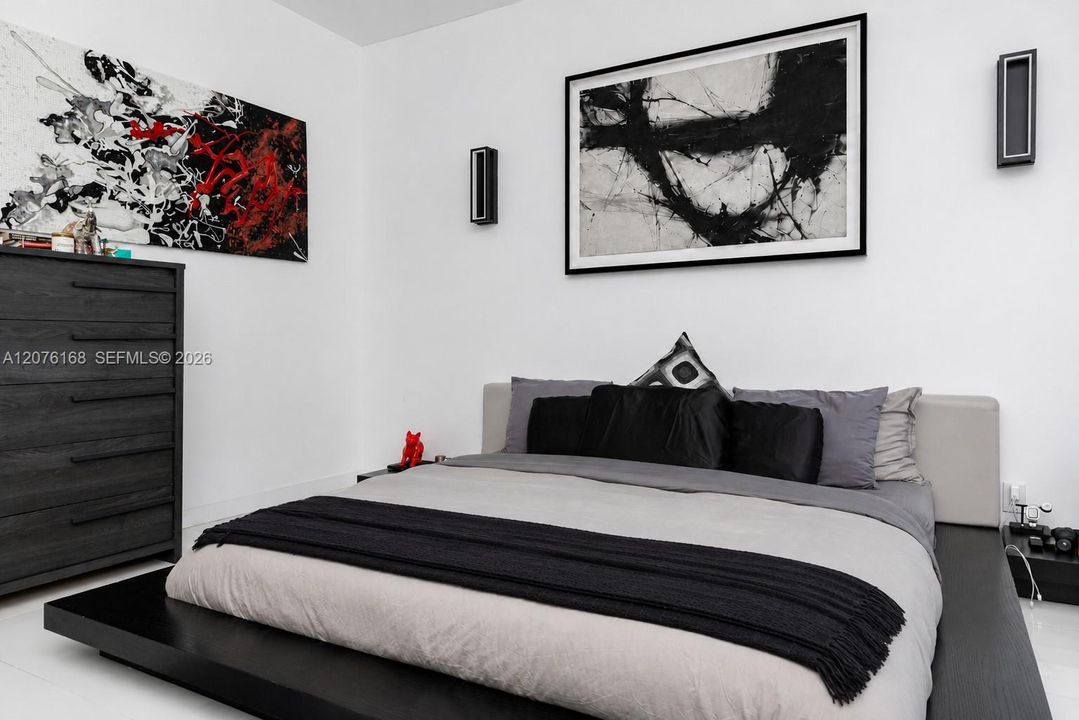 En Venta: $799,000 (2 camas, 2 baños, 1640 Pies cuadrados)