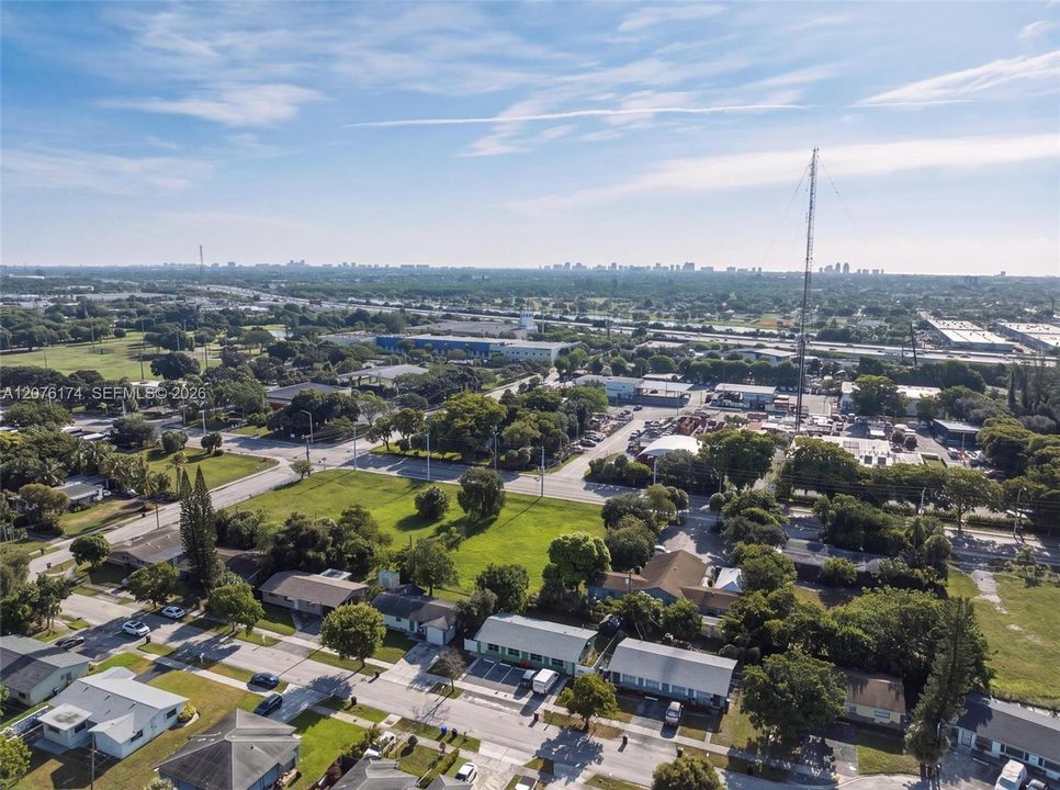 В аренду: $1,600 (2 спален, 1 ванн, 800 Квадратных фут)