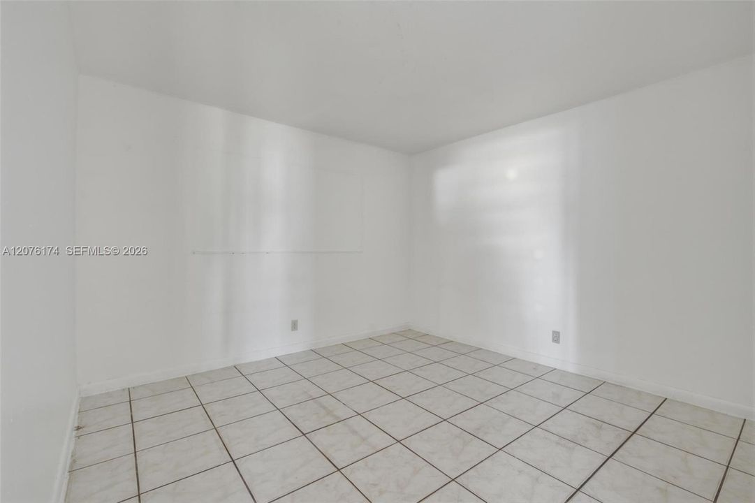 В аренду: $1,600 (2 спален, 1 ванн, 800 Квадратных фут)