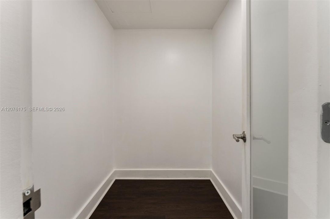 Activo con contrato: $2,200 (1 camas, 1 baños, 654 Pies cuadrados)