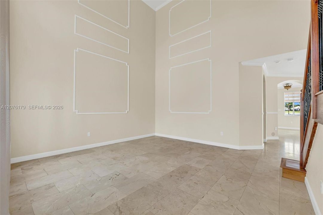В аренду: $6,000 (5 спален, 4 ванн, 2916 Квадратных фут)