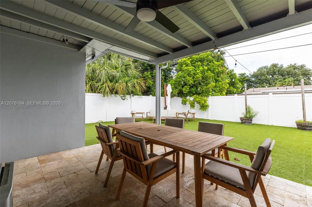 For Rent: $4,000 (3 beds, 2 baths, 1812 Square Feet)