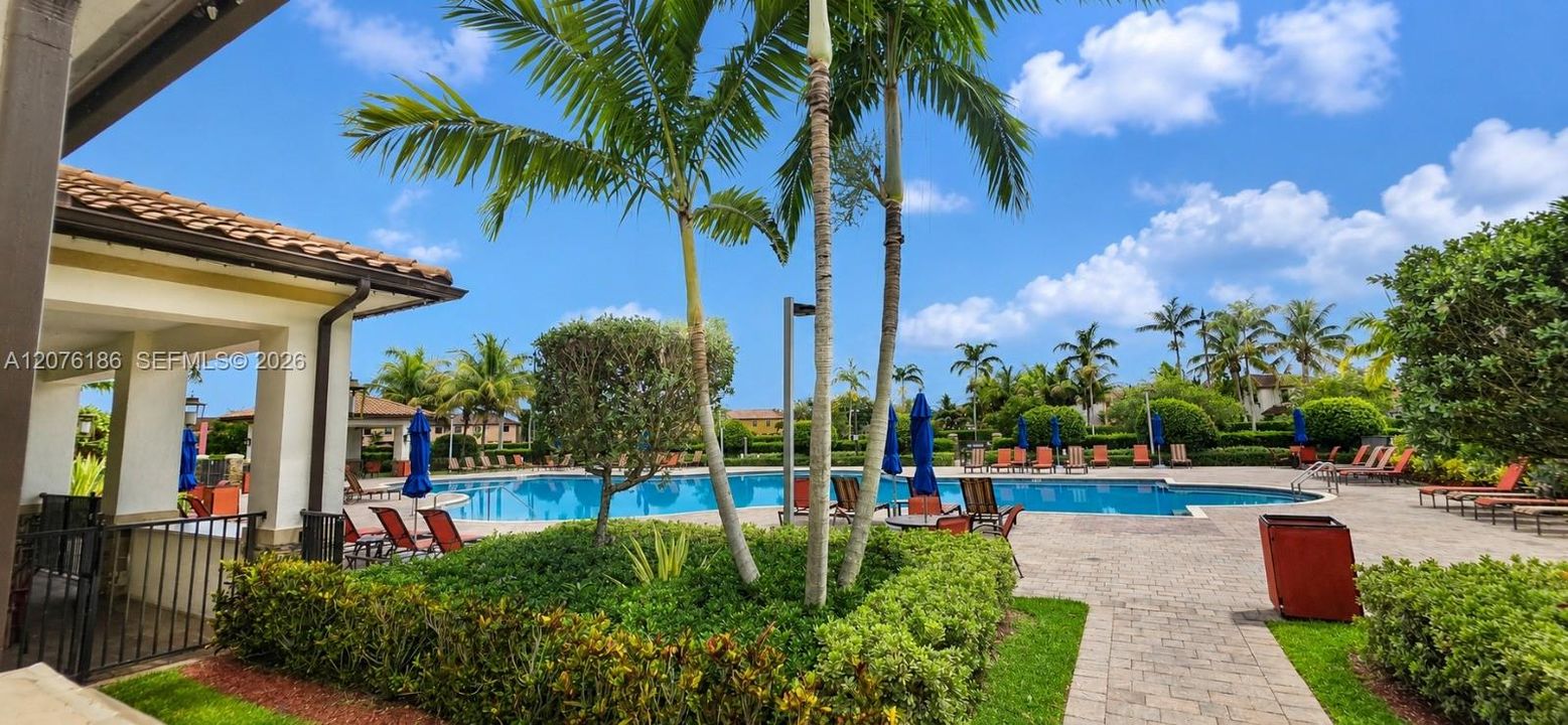 For Rent: $3,990 (5 beds, 3 baths, 3196 Square Feet)