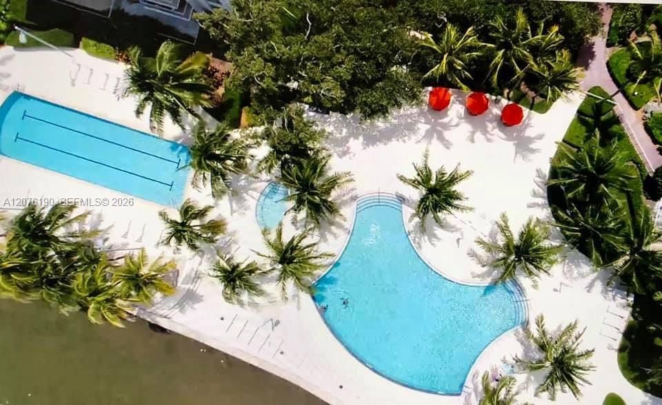В аренду: $2,800 (2 спален, 1 ванн, 938 Квадратных фут)