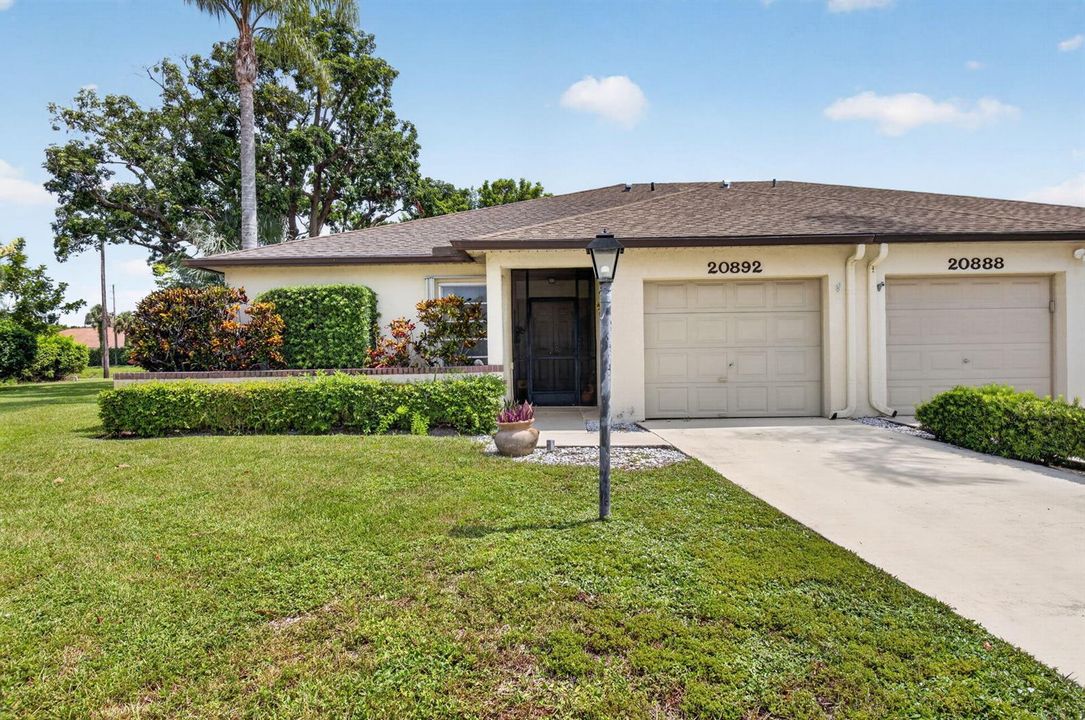 Welcome to 20892 Concord Green Drive E