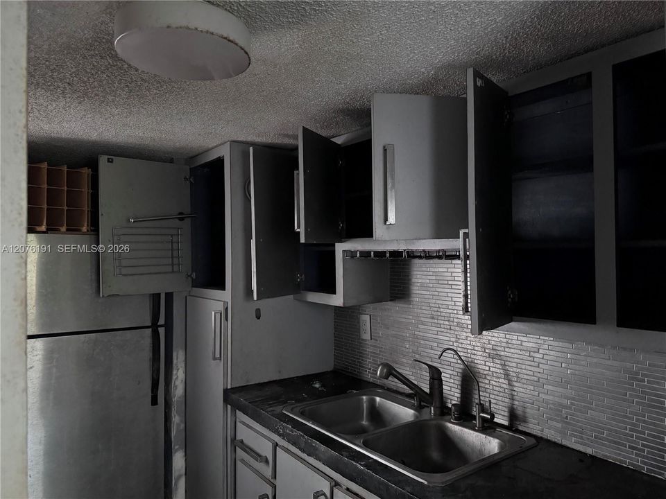 En Venta: $649,000 (2 camas, 2 baños, 1225 Pies cuadrados)