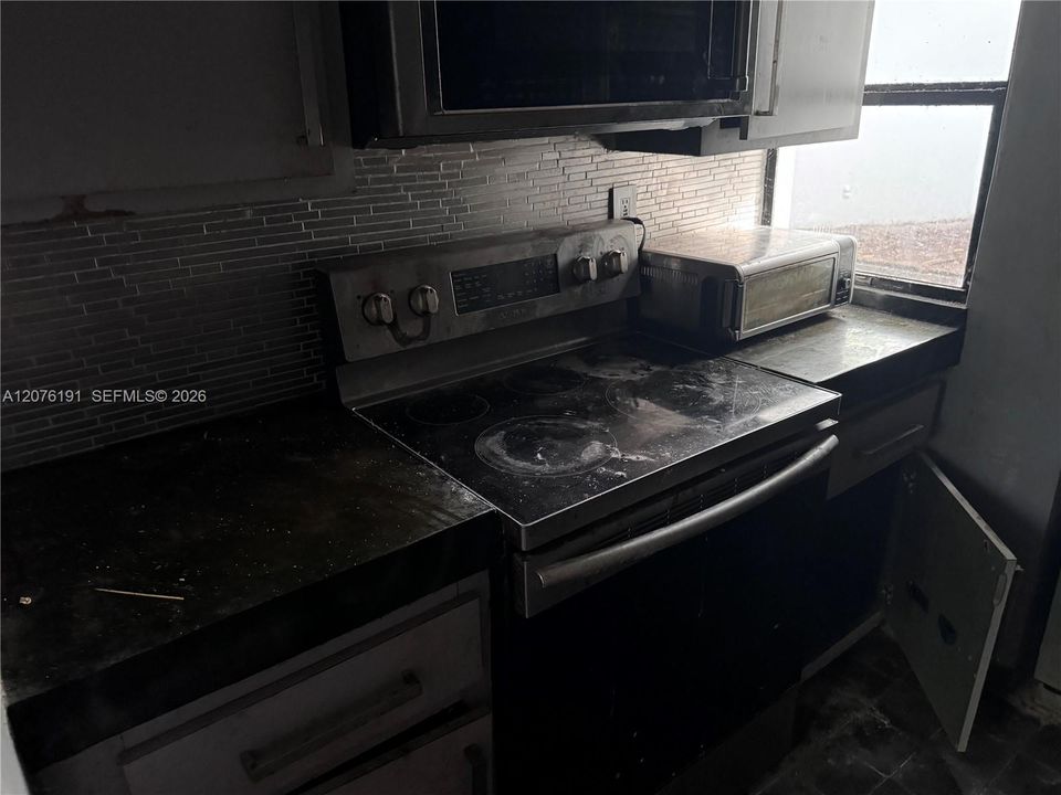En Venta: $649,000 (2 camas, 2 baños, 1225 Pies cuadrados)