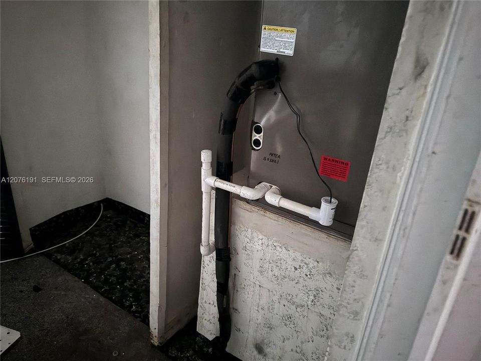 En Venta: $649,000 (2 camas, 2 baños, 1225 Pies cuadrados)