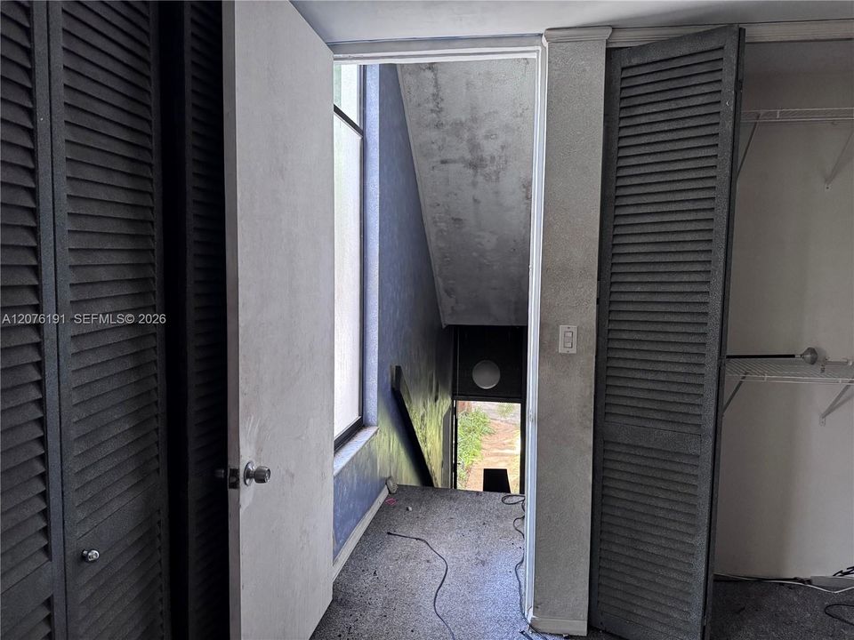 En Venta: $649,000 (2 camas, 2 baños, 1225 Pies cuadrados)