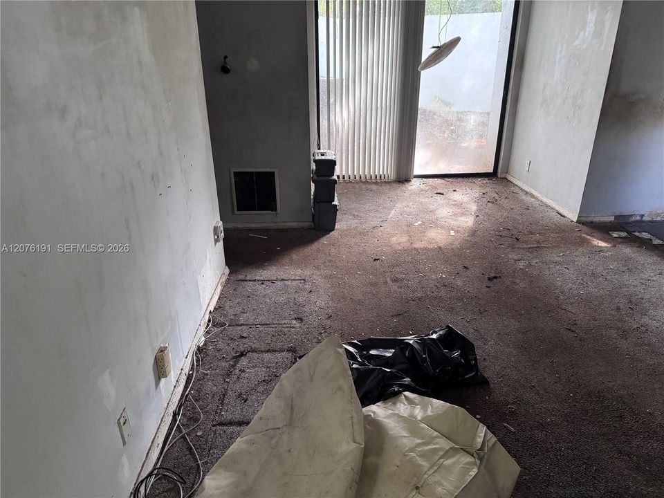 En Venta: $649,000 (2 camas, 2 baños, 1225 Pies cuadrados)