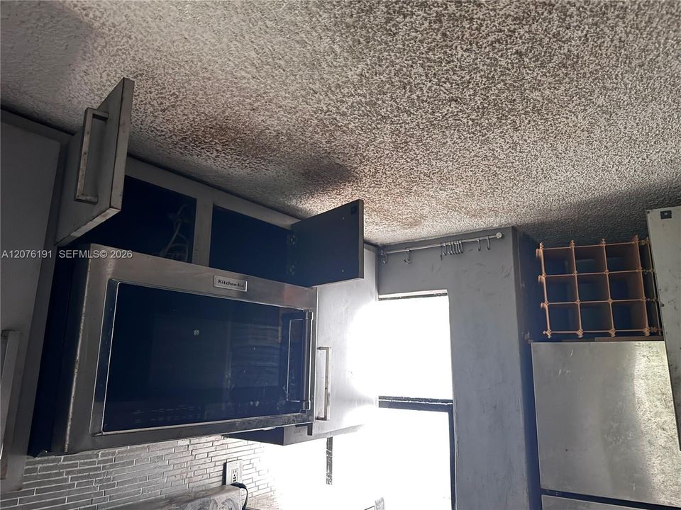 En Venta: $649,000 (2 camas, 2 baños, 1225 Pies cuadrados)