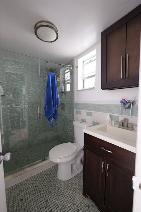 For Rent: $1,700 (0 beds, 1 baths, 394 Square Feet)