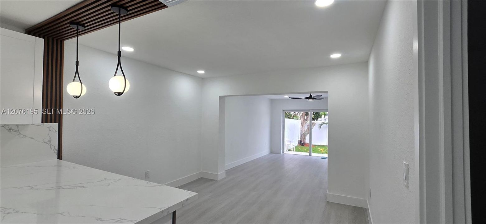 For Sale: $629,000 (3 beds, 2 baths, 1729 Square Feet)