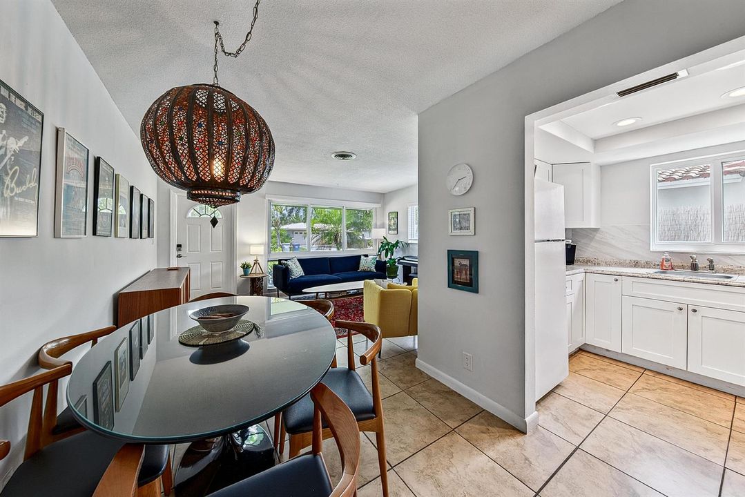 dining/kitchen