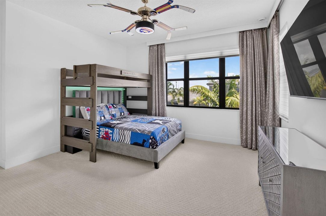 Fifth Bedroom (1)