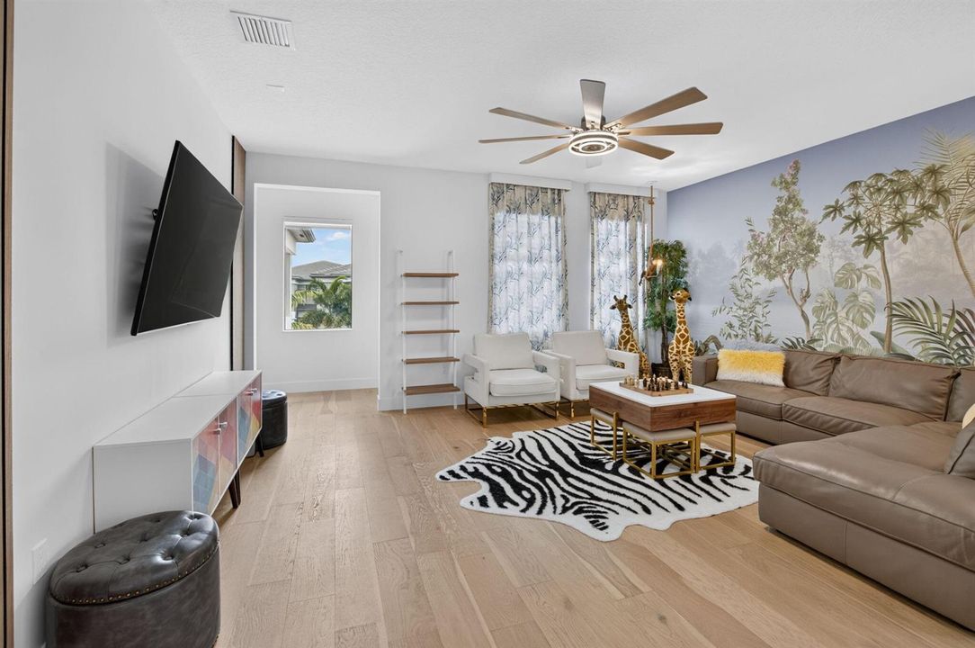 2nd floor living space