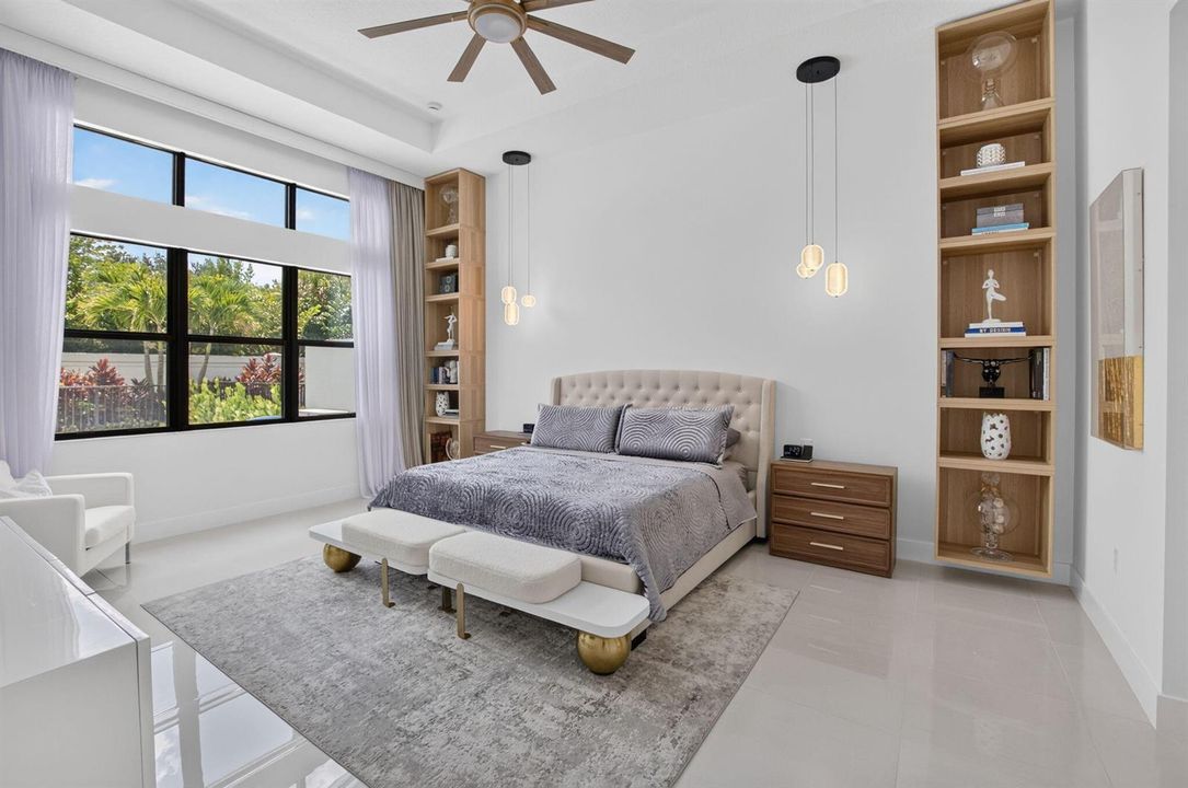 Primary Bedroom (2)