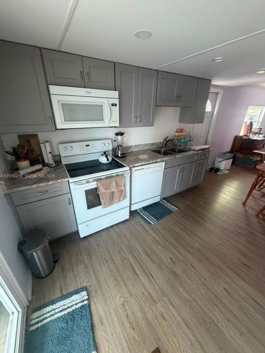 En Venta: $329,999 (3 camas, 2 baños, 0 Pies cuadrados)