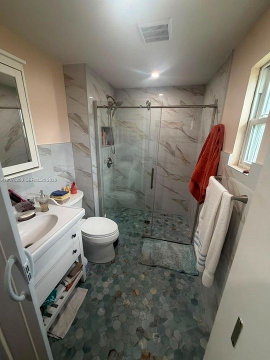 En Venta: $329,999 (3 camas, 2 baños, 0 Pies cuadrados)
