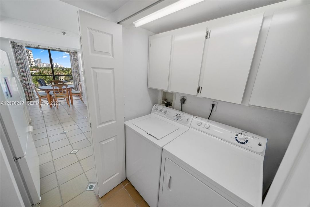For Rent: $6,000 (2 beds, 2 baths, 1901 Square Feet)