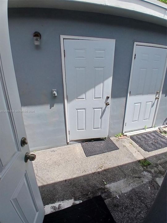 entrance to detached garage in the back