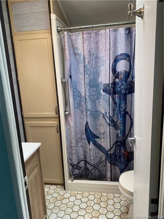 Bathroom View 3