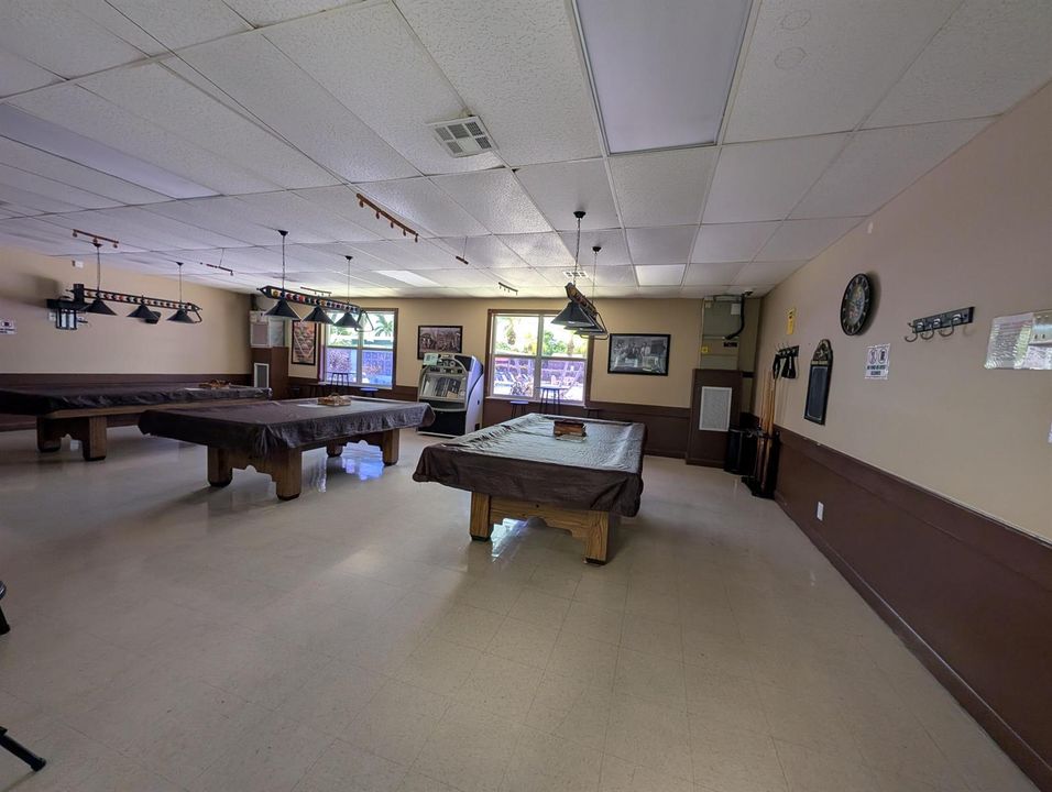 Social _ Billiars room (2)
