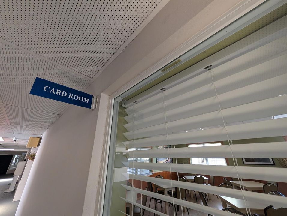 Social _ Card room