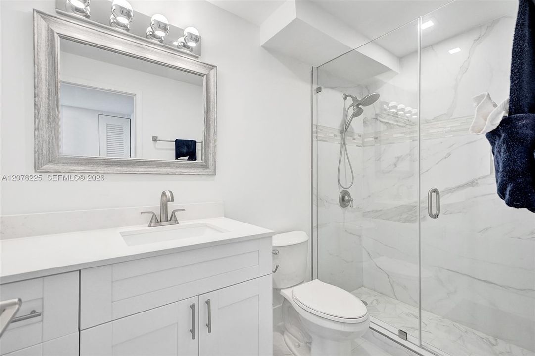 For Rent: $3,200 (1 beds, 2 baths, 906 Square Feet)