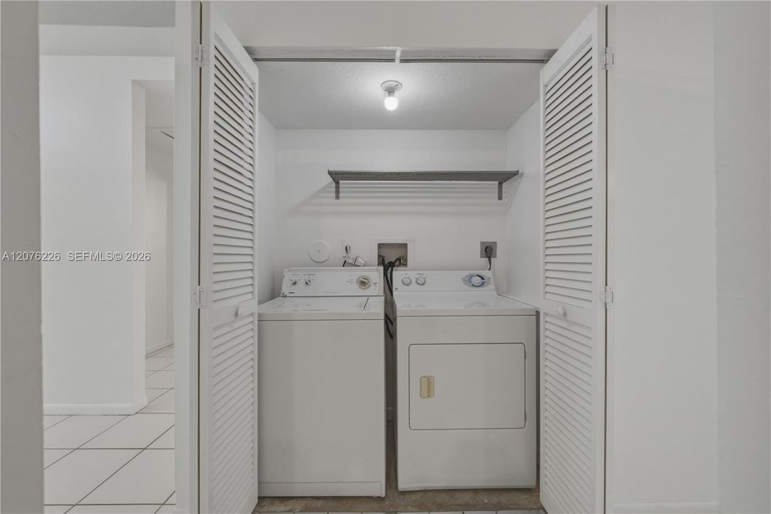 For Sale: $525,000 (3 beds, 2 baths, 1146 Square Feet)