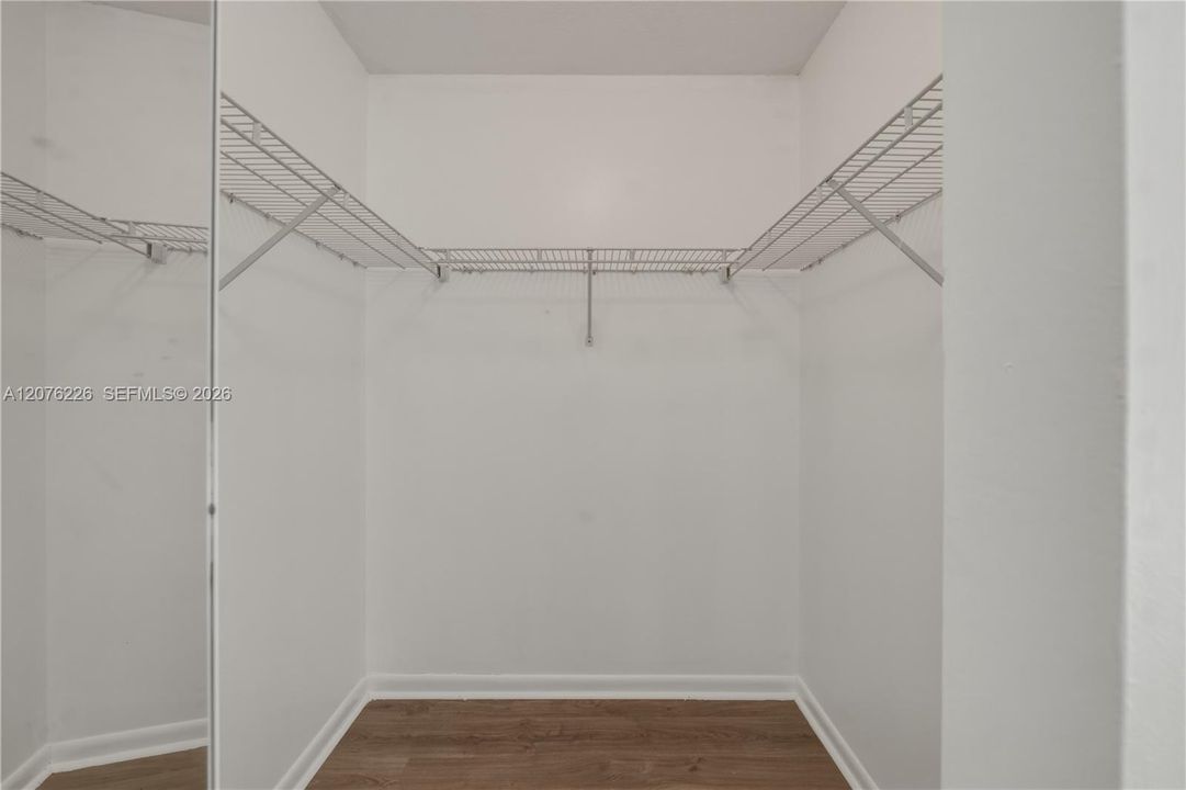 For Sale: $525,000 (3 beds, 2 baths, 1146 Square Feet)